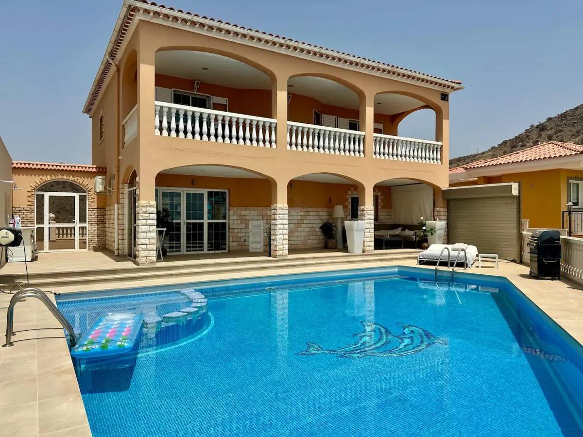 Stor villa i Arguineguín